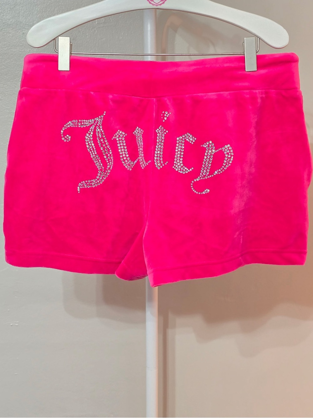 Juicy Couture Women's Hot Pink Velour 'Juicy' Rhinestone Shorts NWT Medium